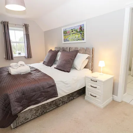 بيت للعطل Hollymoor Hall Farm *